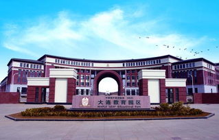 大连枫叶国际学校入围 2018胡润百学 中国国际学校百强